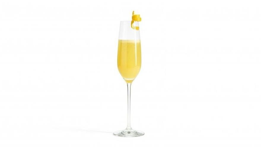 Buck fizz cocktail