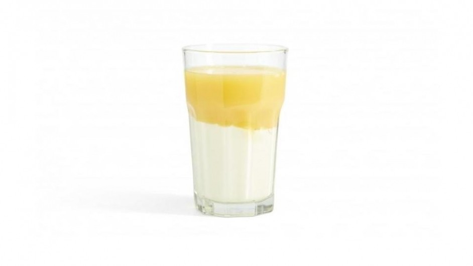 Yoghurt met sinaasappelsap